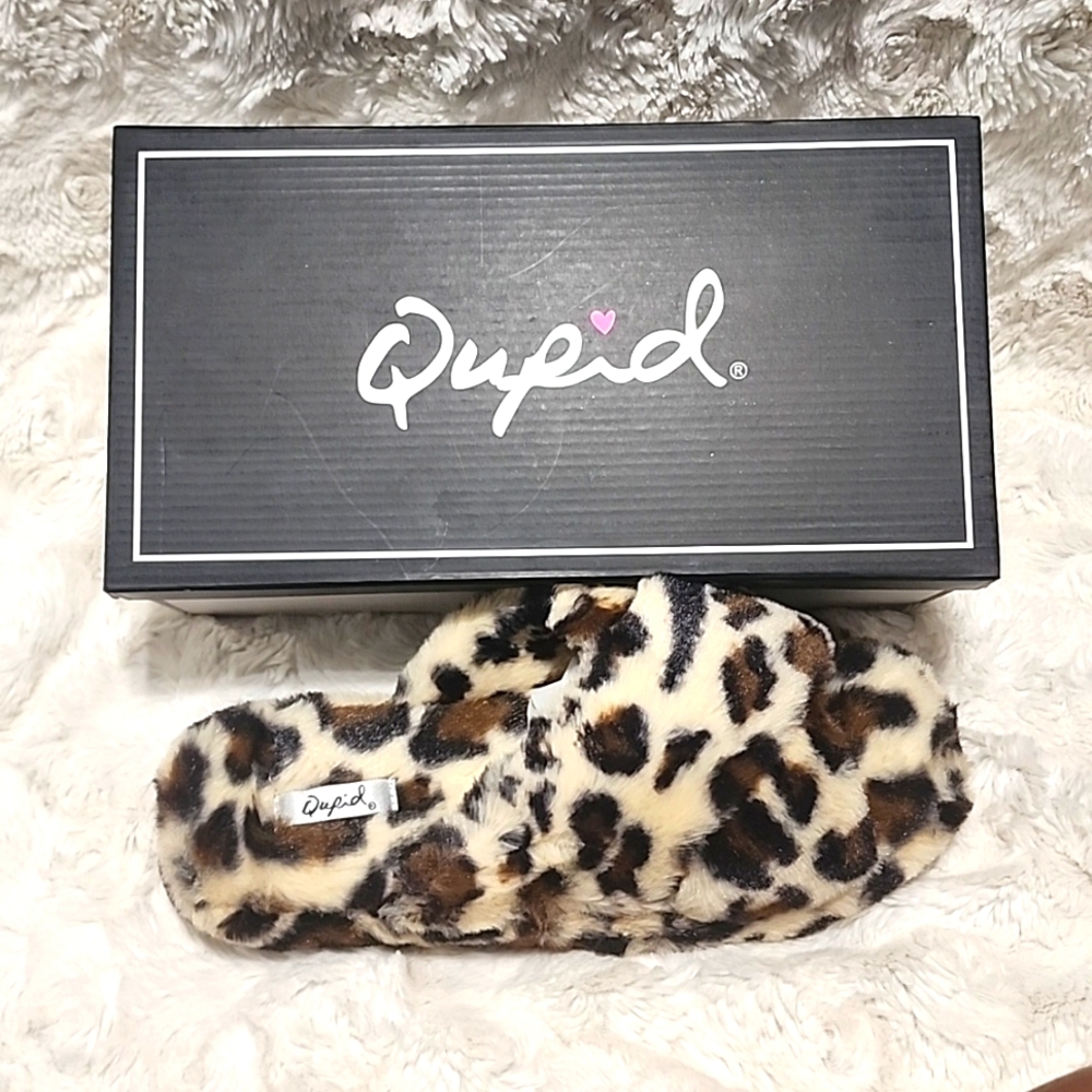 New! Leopard Faux Fur Slippers - Various Sizes